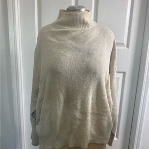 LA MIEL Soft Beige Turtleneck Sweater